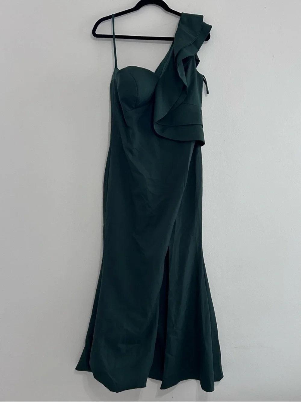 One-Shoulder Emerald Ruffle Mermaid Gown - Picture 2 of 5